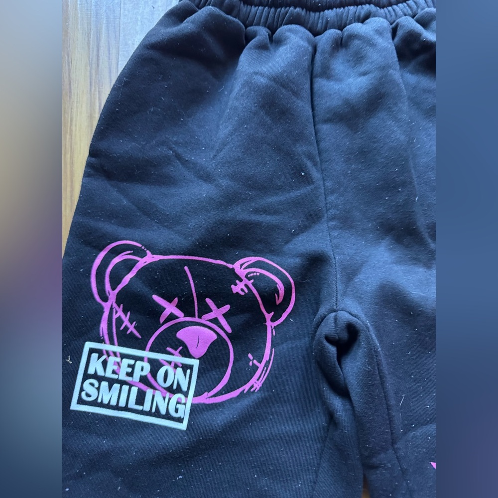 Women size small Black and Pink Star Sweatpants - Picture 5 of 11